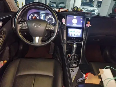 Infiniti Q50L