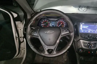 Chery Arrizo 5