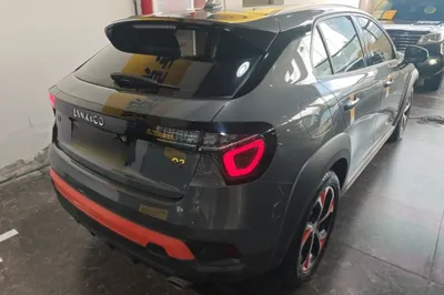 Lynk & Co 02