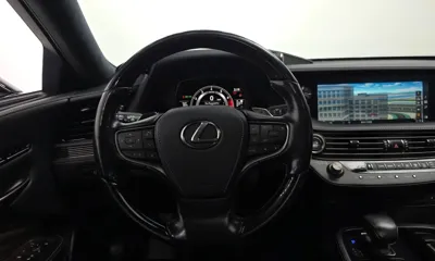 Lexus LS