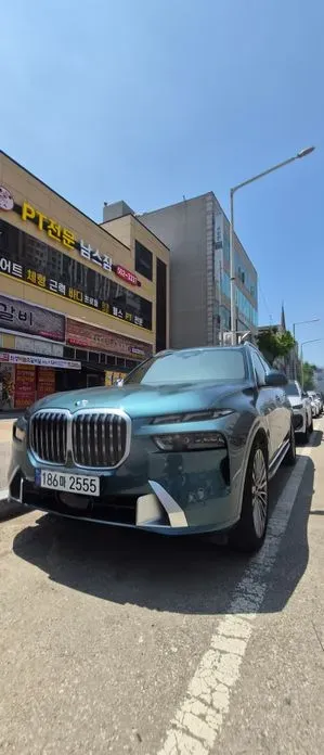 BMW X7