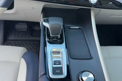 Dongfeng Aeolus Huge