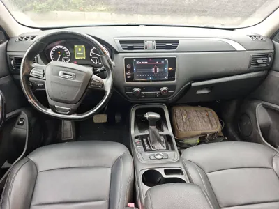 Qoros 5