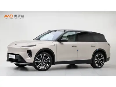 Nio ES8