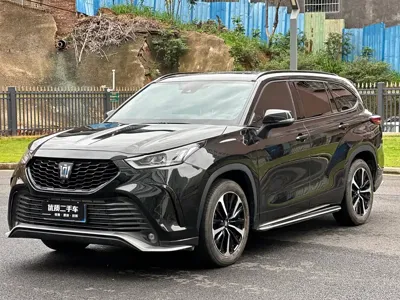 Toyota Crown Kluger