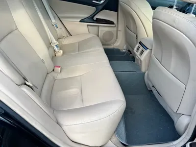 Toyota Reiz