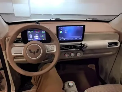 Wuling MINIEV