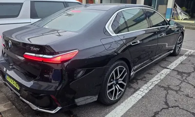 BMW 7-Series