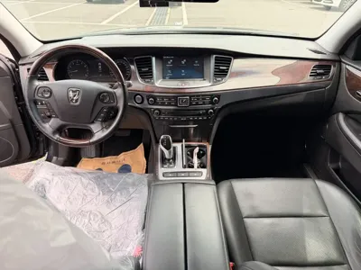 Hyundai Equus