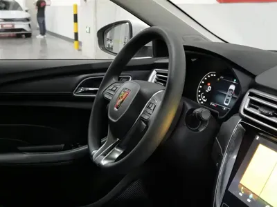 Roewe i5