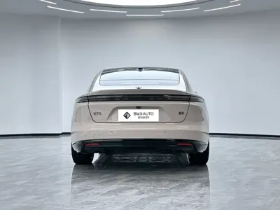 Nio ET5