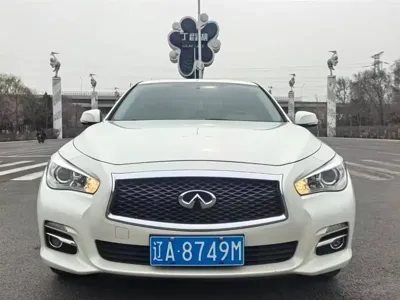 Infiniti Q50L