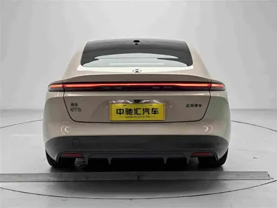 Nio ET5