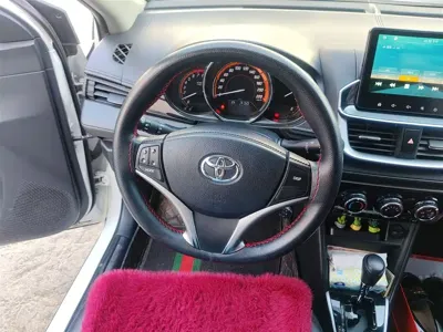 Toyota Yaris L