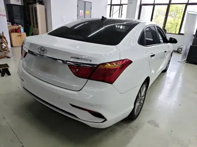 Hyundai Mistra