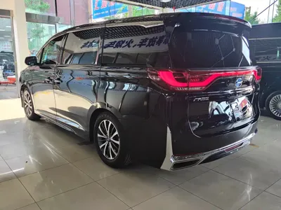 GAC Motor Trumpchi M8