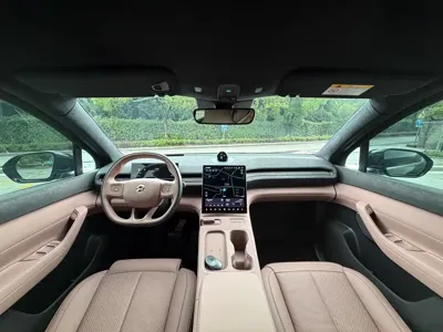 Nio EC6