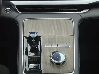 Geely Xingyue L