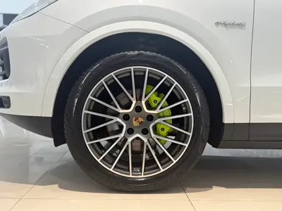 Porsche Cayenne Hybrid