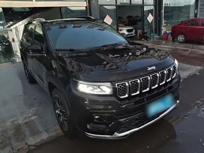 Jeep Grand Commander