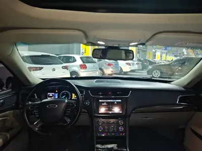 Ford Taurus