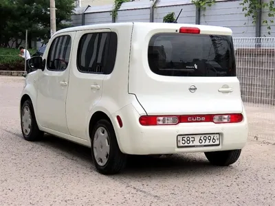 Nissan Cube