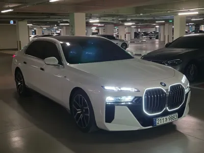 BMW 7-Series