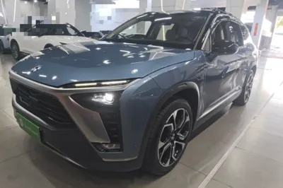 Nio ES8