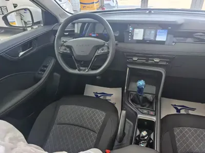 Roewe i5