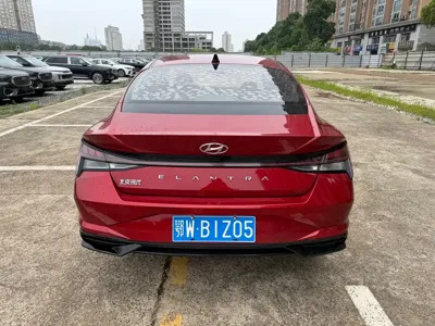 Hyundai Elantra