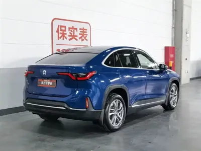 Nio EC6