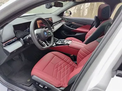 BMW i5