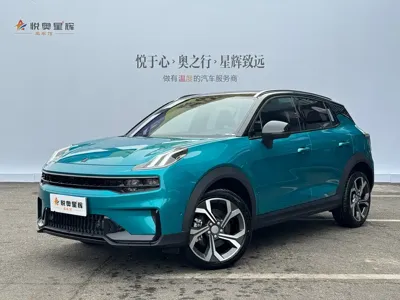 Lynk & Co 06