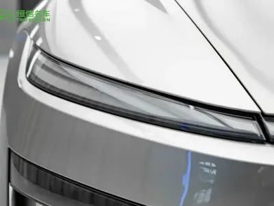 Tesla Model Y L