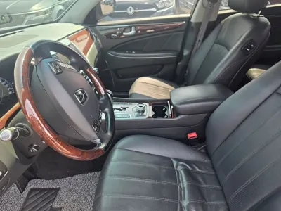 Hyundai Equus