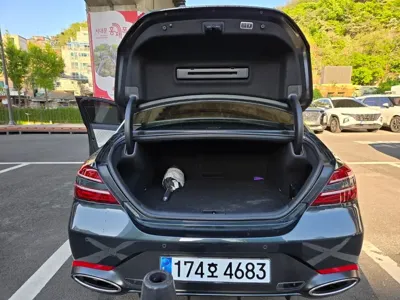 Genesis G70