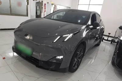 Lynk & Co Z20
