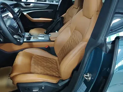 Audi A7L