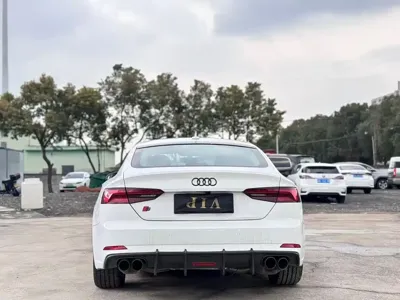 Audi A5 (Import)