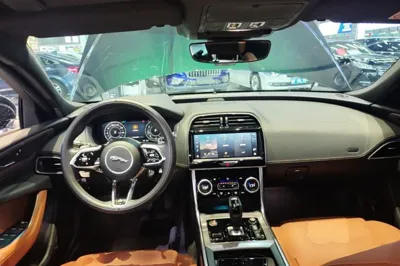 Jaguar XEL