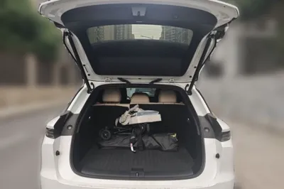 Li Auto Li Auto i6