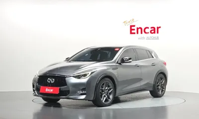 Infiniti Q30