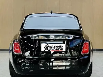 Rolls-Royce Phantom