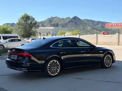 Audi A7L