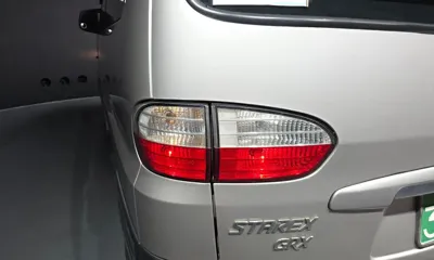 Hyundai Starex