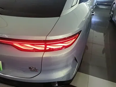 BYD 汉L