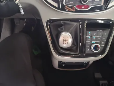 JAC Refine M4