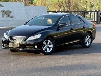 Toyota Reiz