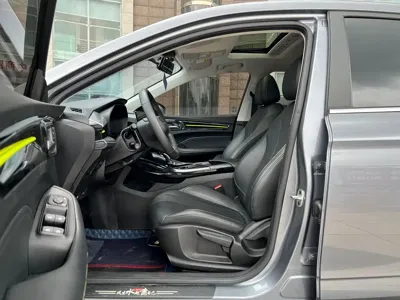 Roewe i5