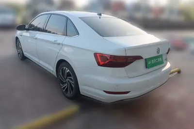 Volkswagen Sagitar